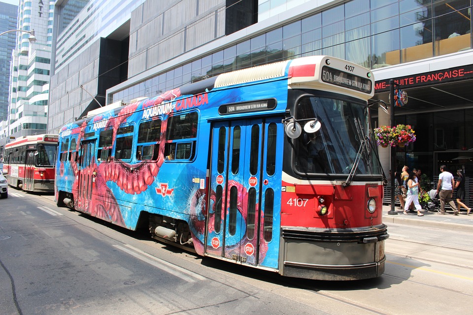 How to Get around Toronto