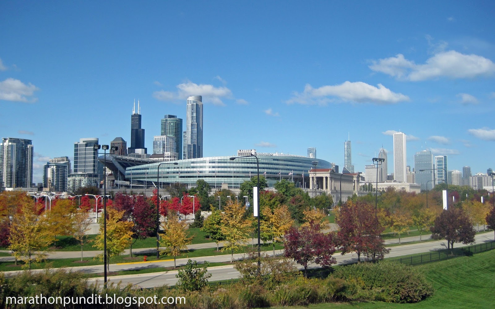 Marathon Pundit Soldier Field, Chicago skyline, Lake Shore Drive and
