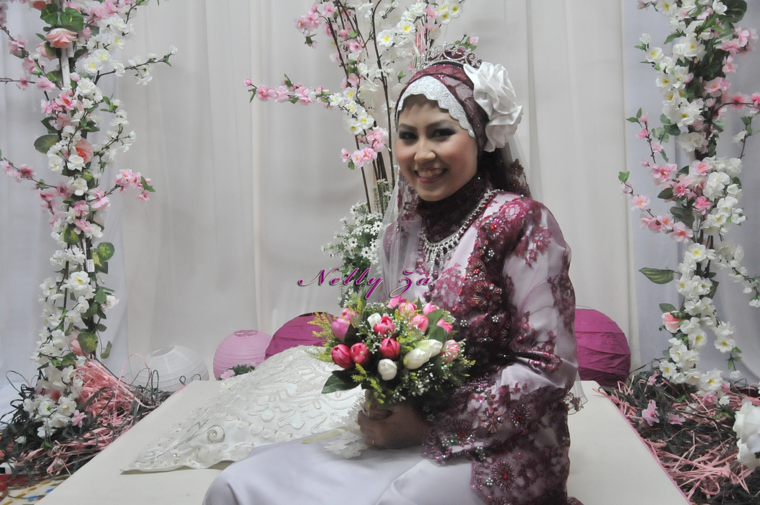 desainer baju pengantin muslimah nelly rose