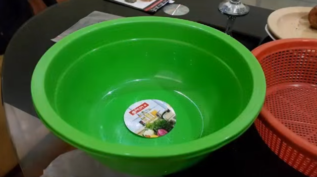 tanam kangkung, makan kangkung, khasiat kangkung, cara tanam kangkung, cara mudah tanam kangkung, tanam kangkung dalam besen