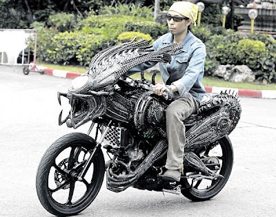 Motosikal Reka Bentuk Naga Dicipta Di Thailand