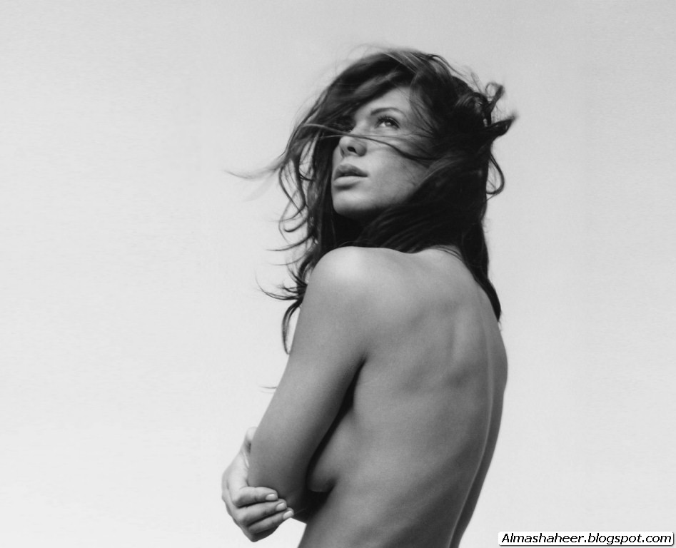 صور و فيديوهات الفنانين و المشاهير صور رونا ميترا جزء 1 Rhona Mitra Photos Part 1
