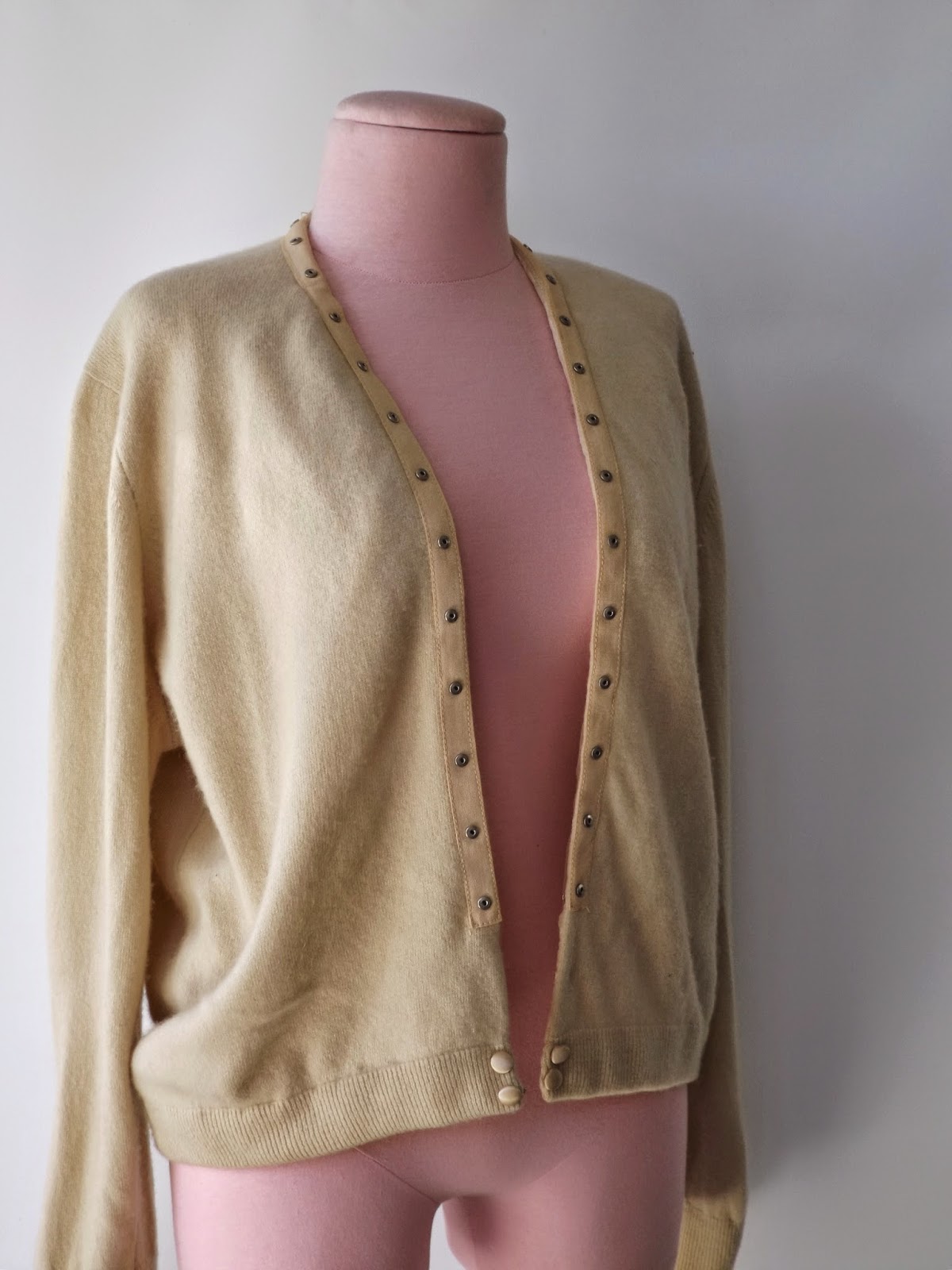 Still Stunning Vintage Resale: Vintage Cashmere Cardigan/ Altmann of Vienna/ Detachable Fur