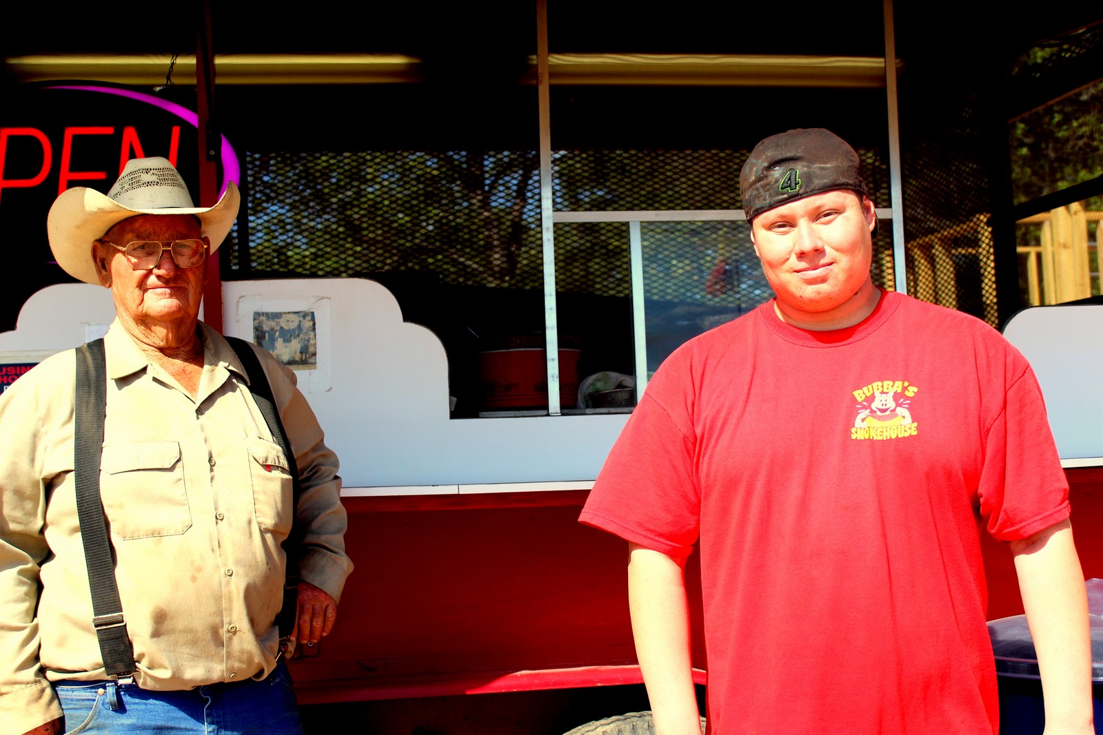 Trailer Food Diaries Bubba's BBQ in Cross Plains, TX