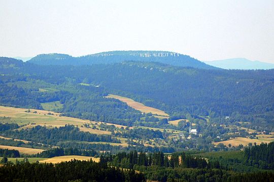 Góry Stołowe (masyw Szczelińców) z Sołtysiej Kopy Góry Stołowe (masyw Szczelińców) z Sołtysiej Kopy