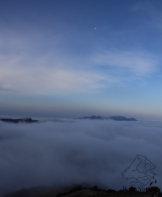 Ruta: Montcau (1.057 m) y La Mola (1.102 m). Dos de los míticos. (Els 100 Cims)