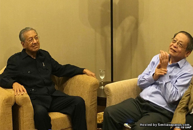 Mahathir Lupa Sejarah - Awang Selamat Mahathir Lupa Sejarah