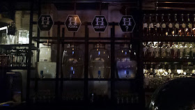 The bar at Himkok.