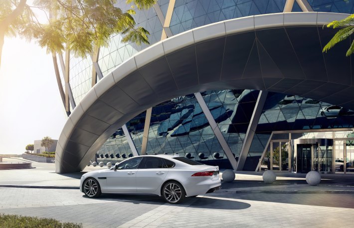 Image 11: 2016 Jaguar XF