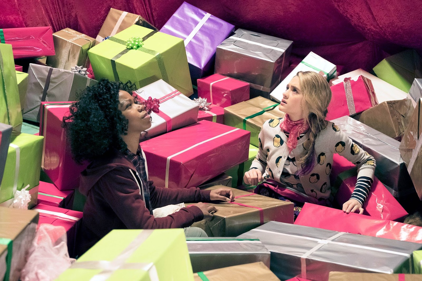 nickalive nickelodeon usa to premiere new holiday movie tiny tiny christmas