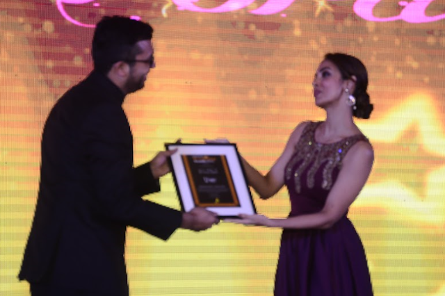 Malaika Arora Khan Lights Up The Ramp for Varun Mittal Of Tirupati Jewels Malaika Arora Khan Lights Up The Ramp for Varun Mittal Of Tirupati Jewels