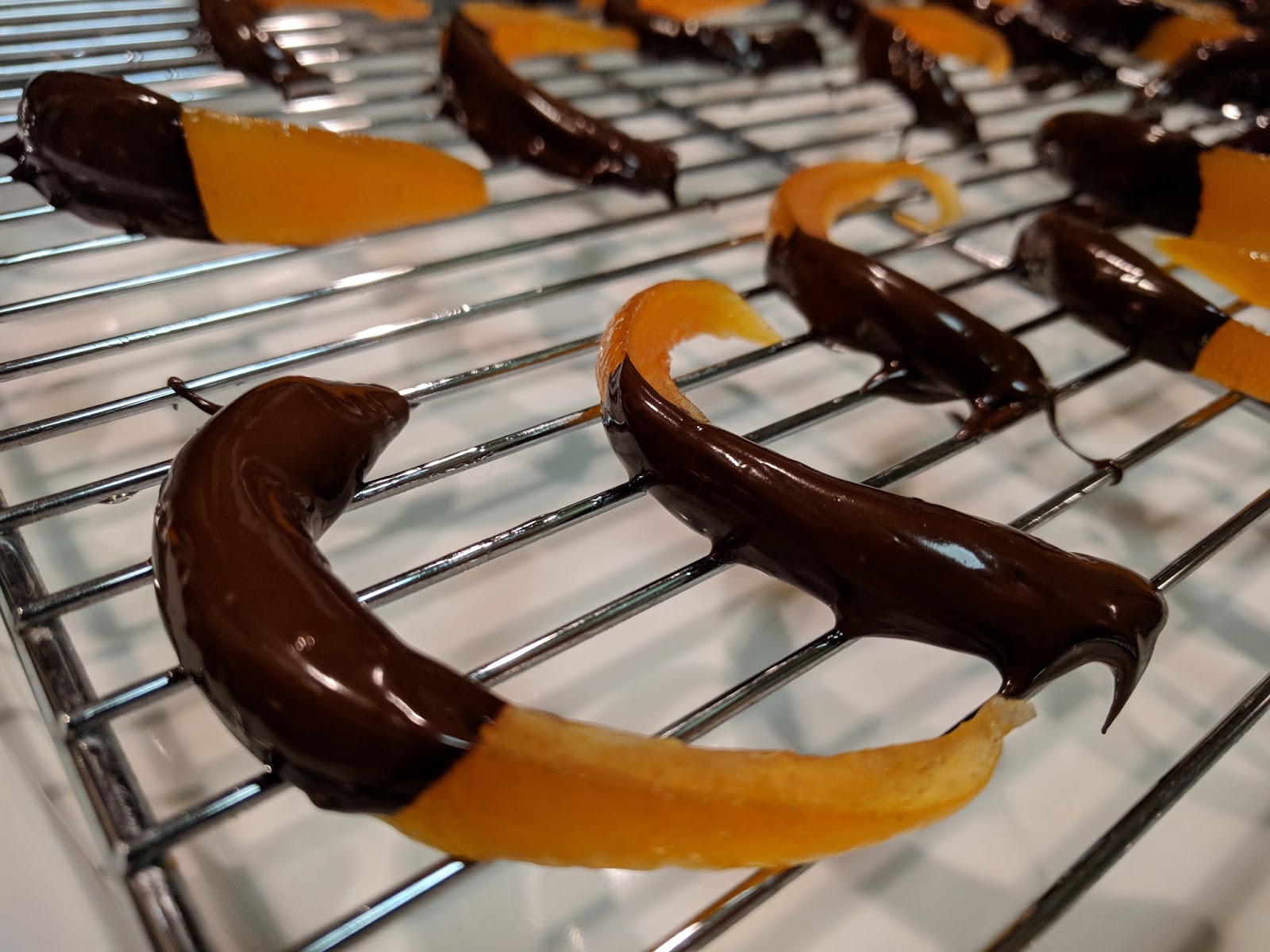 Ma petite kuhinjica Candied grapefruit peel dipped in dark chocolate