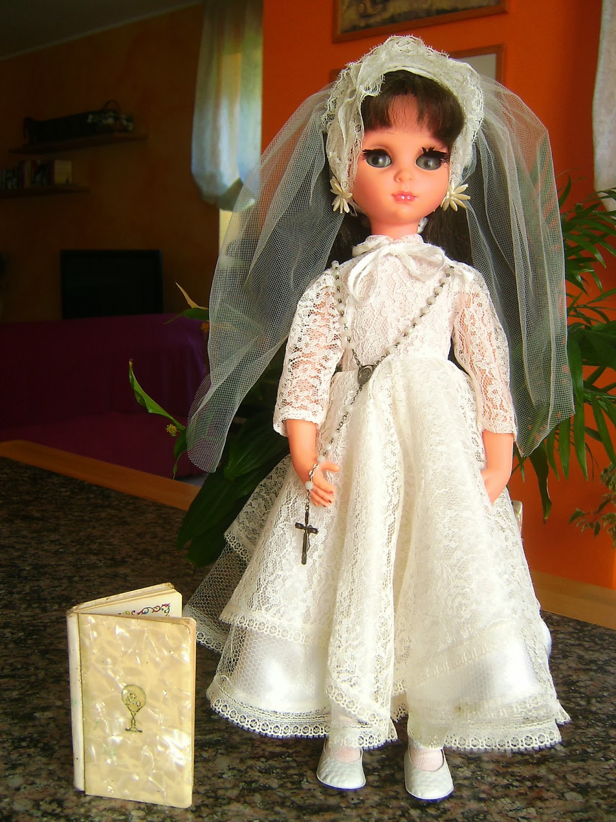 bambole vestite da sposa