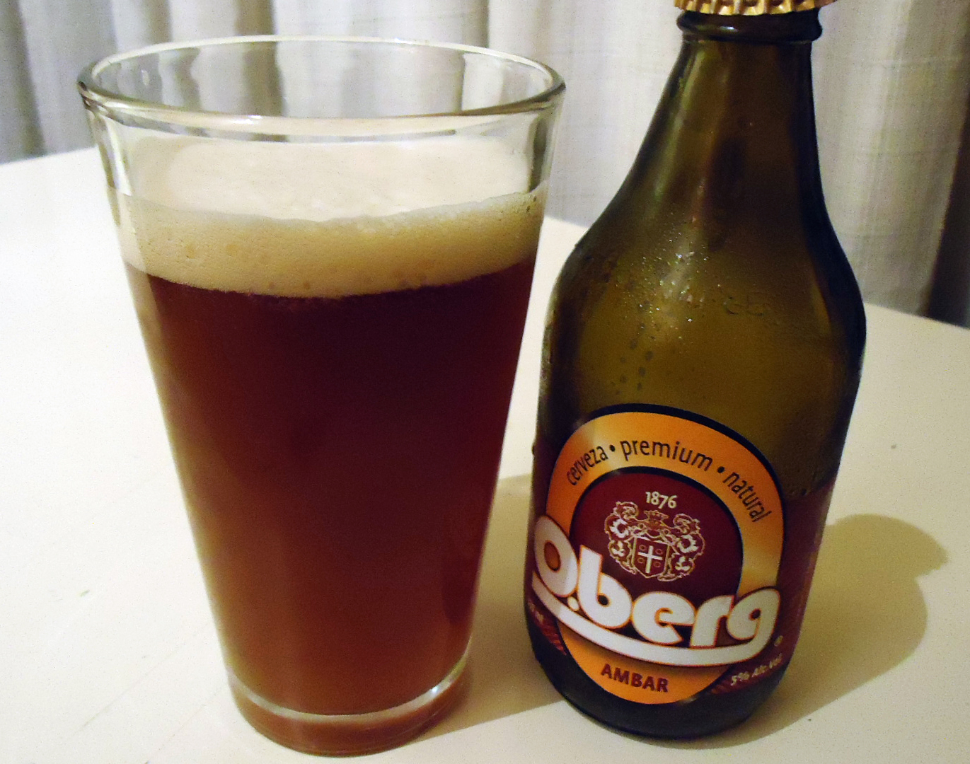 O.berg Amber Ale Chile HeyDudes Salve la Cerveza