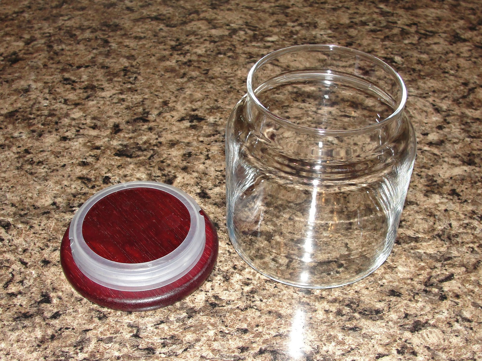 Beauty Guide 101 DIY Upcycling a Candle Jar