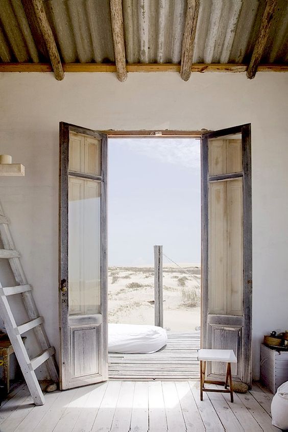 Breathtaking European farmhouse decorated room found on Hello Lovely Studio