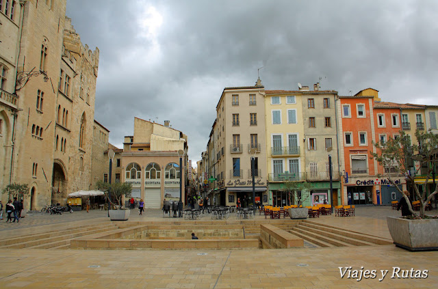 Place de l'Hôtel de ville Place de l'Hôtel de ville, Narbonne