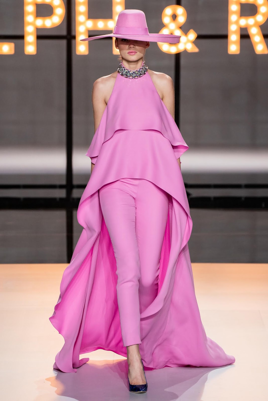 HAUTE COUTURE :RALPH AND RUSSO