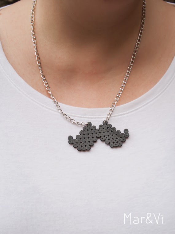 Collar de bigotes paso a paso