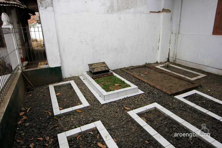 makam kyai haji rm muhammad ilyas sokaraja