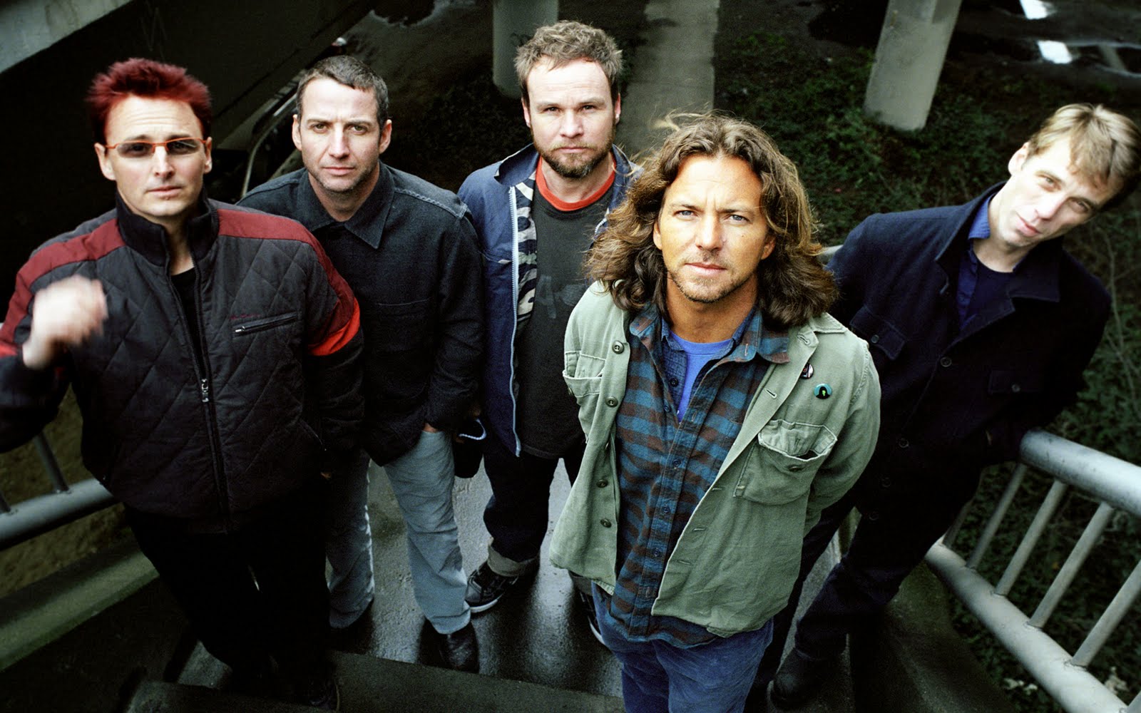 SAVAGE CINEMA: HAPPY ANNIVERSARY: a review of &ldquo;Pearl Jam Twenty&rdquo;