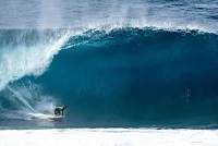 18 Ryder Guest volcom pipe pro foto WSL Keoki Saguibo