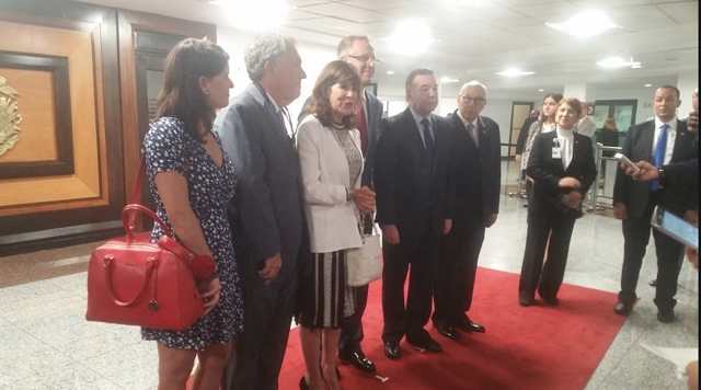 Nueva embajadora EEUU ya se encuentra en el país La nueva embajadora de los Estados Unidos, Robin Bernstein