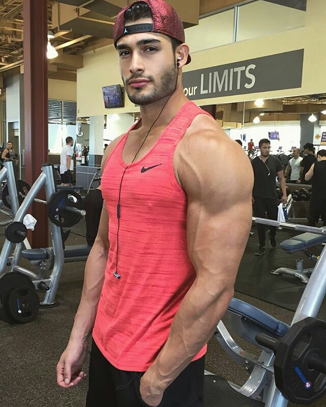 The Best Inspiring Fitness Guys To Follow On Instagram. Men's Fitness