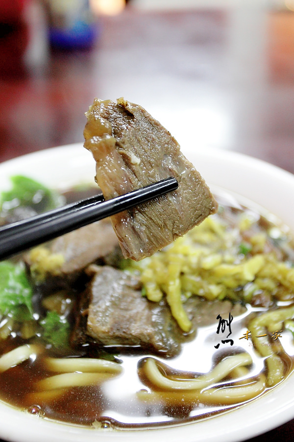 日月潭伊達邵碼頭美食|阿一小館