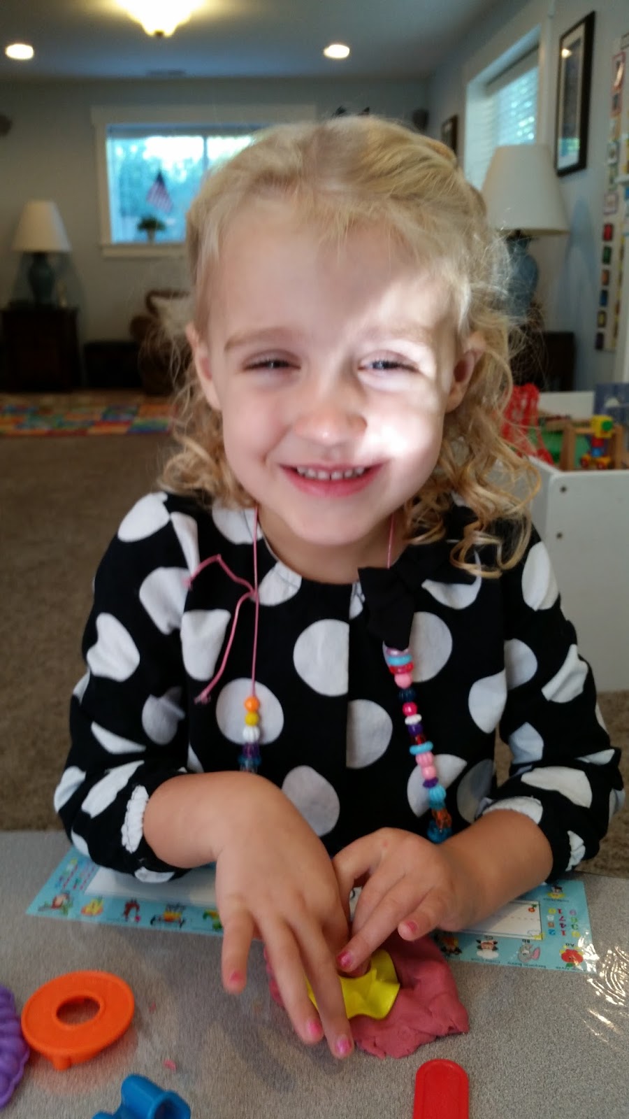 Itsy Bitsy Preschool: playing with Play dough