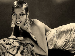 La bella Joséphine Baker, la primera gran estrella negra del cine. La bella Joséphine Baker, la primera gran estrella negra del cine.