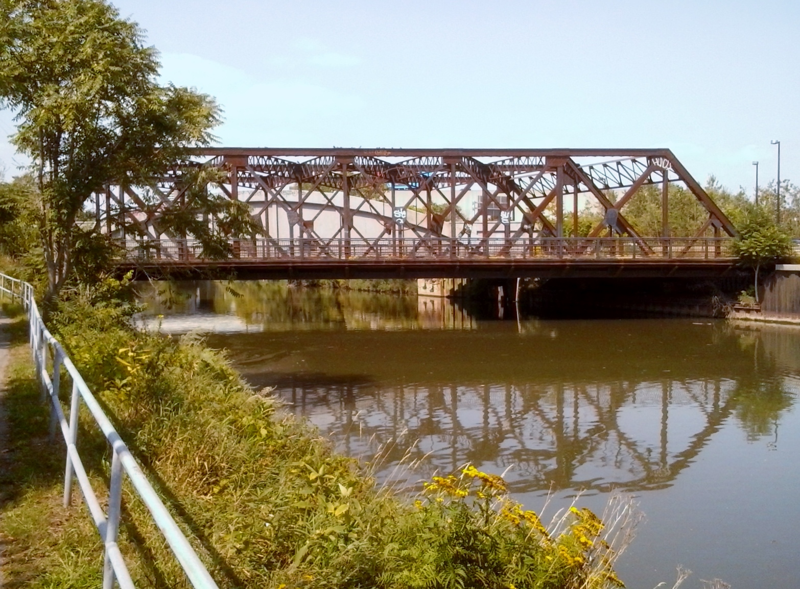 City Pedalling Old Eastern Avenue Bridge