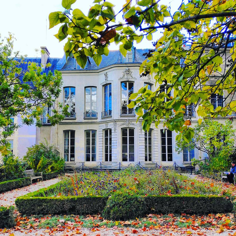 The Garden of National Archives - Paris I Travelling Hopper The Garden of National Archives - Paris I Travelling Hopper