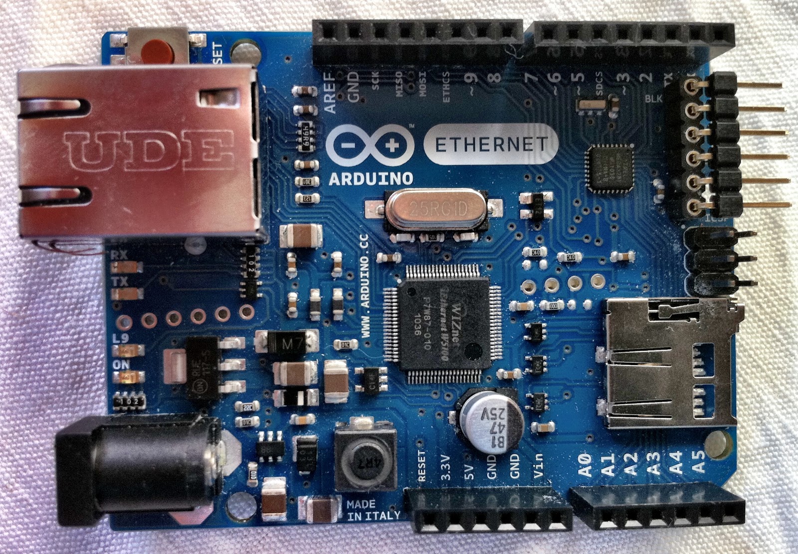 Only_Dead_Fish_Go_With_The_Flow: Arduino Ethernet