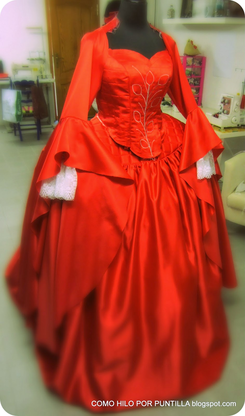 Mirror_Mirror_costume_red_dress