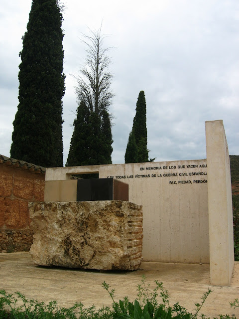paz-piedad-perdon-monumento