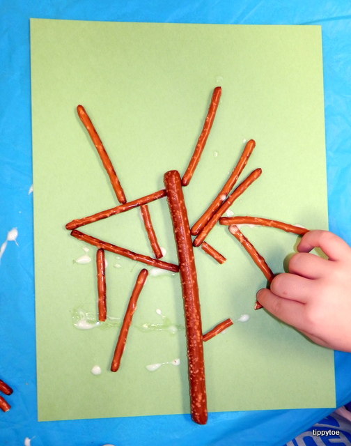 Tippytoe Crafts PretzelStick Trees