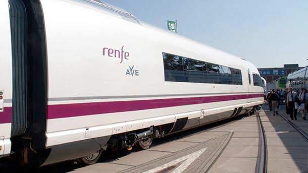 Seguir al FC Barcelona en tren y AVE es más barato con Trenes.com Seguir al FC Barcelona en tren y AVE es más barato con Trenes.com