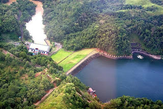 Waduk Riam Kanan http://www.wisatakalimantan.com/2016/07/wisata-waduk-riam-kanan-desa-aranio.html