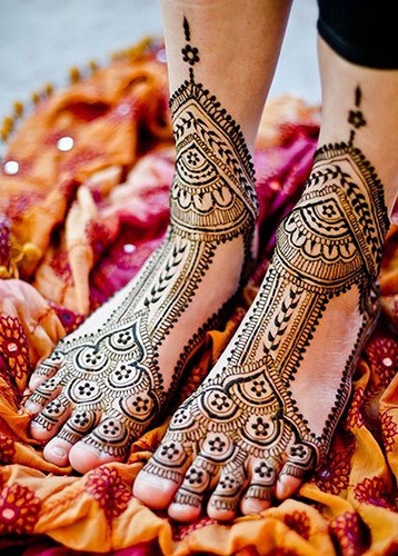 Mehndi Designs for Leg