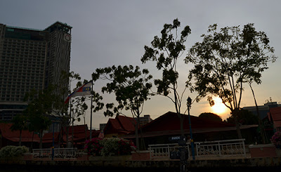 Jelajah Kuliner Melaka Bersama Gaya Travel & MoTaC Malaysia #ICYDKMelaka, Karnival Citrarasa Homestay Malaysia 2016, Gaya Travel, Gaya Travel Magazine, Catatan Traveler Chaycya, traveling, Malacca, Melaka, bacpacker, kuliner, Jelajah, motac malaysia, malaysia truly asia, unesco world heritage, kampung alai, alai, onde-onde, kue melaka, melaka river cruise, sunset, the nyonya suan restaurant, old place, chahaya simanjuntak,