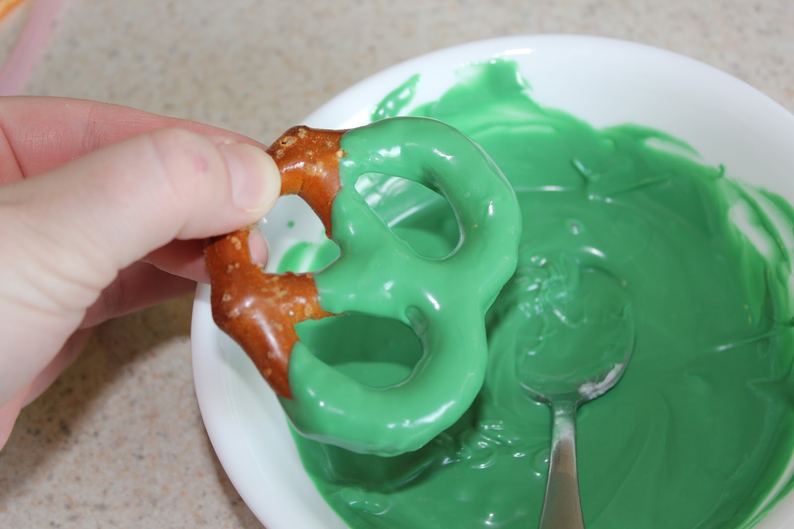 MBC: {How to make} Gourmet Pretzels