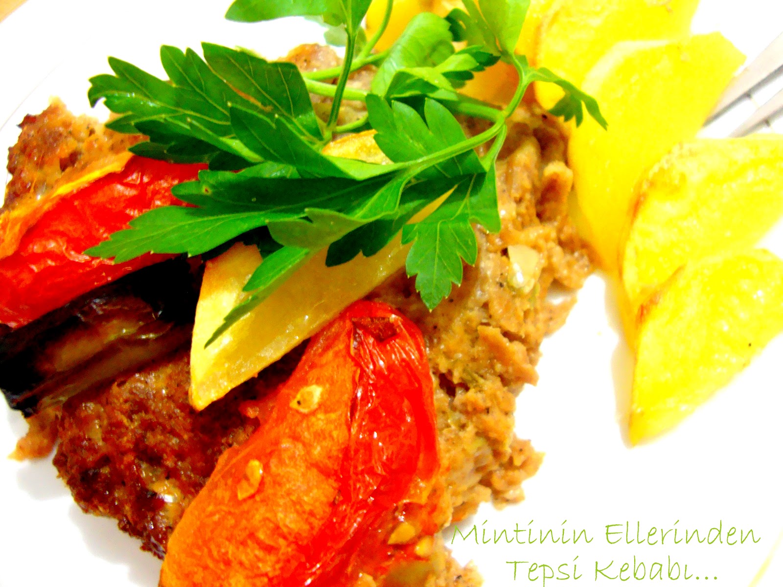 тепси. турецкий тава кебаб. тепси мантыси. тепси. королевские креветки на гриле.