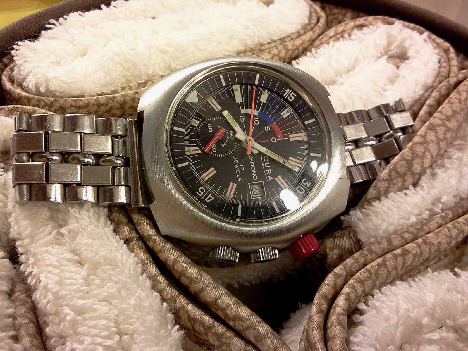 Storie di Orologi Vintage: Orologi SICURA: Storia \u0026 Modelli