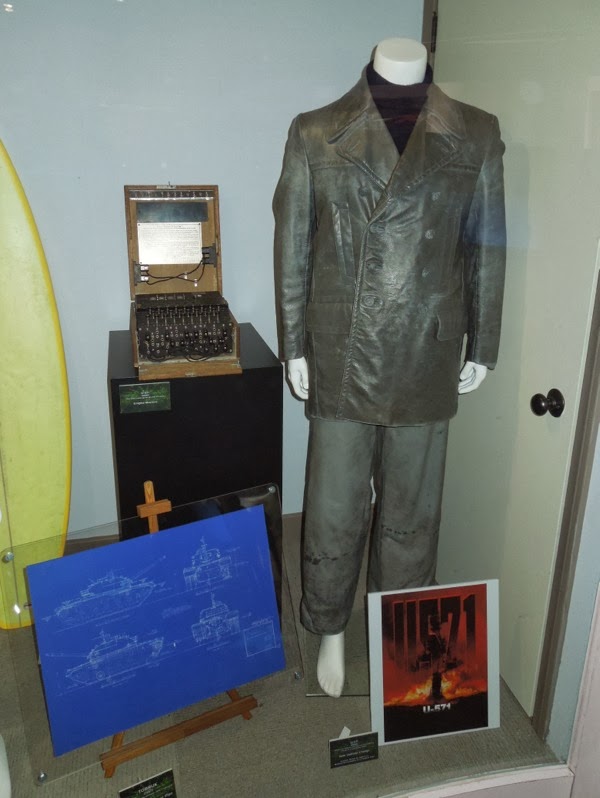 Matthew McConaughey U571 costume Enigma Machine prop