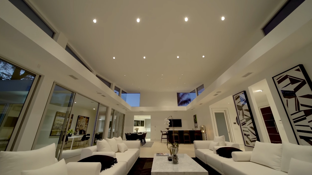 Tour 1003 N Beverly Dr, Beverly Hills Luxury Home vs. 38 Interior Design Photos