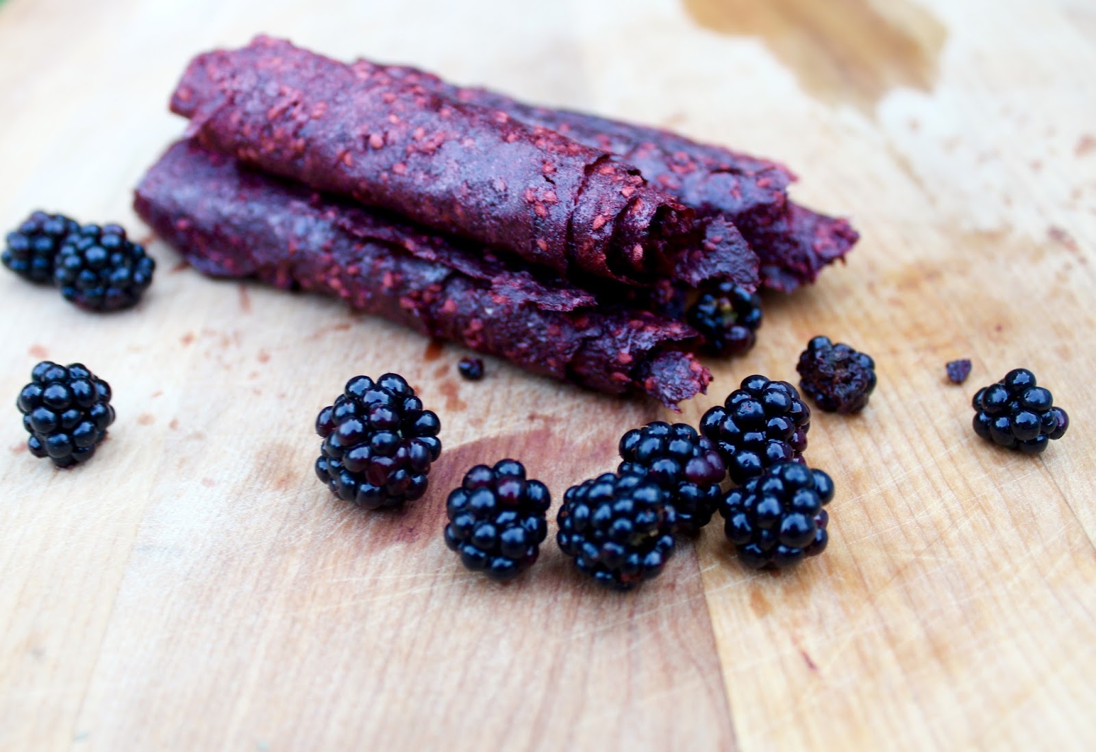 Simple and Easy Blackberry Fruit Leather