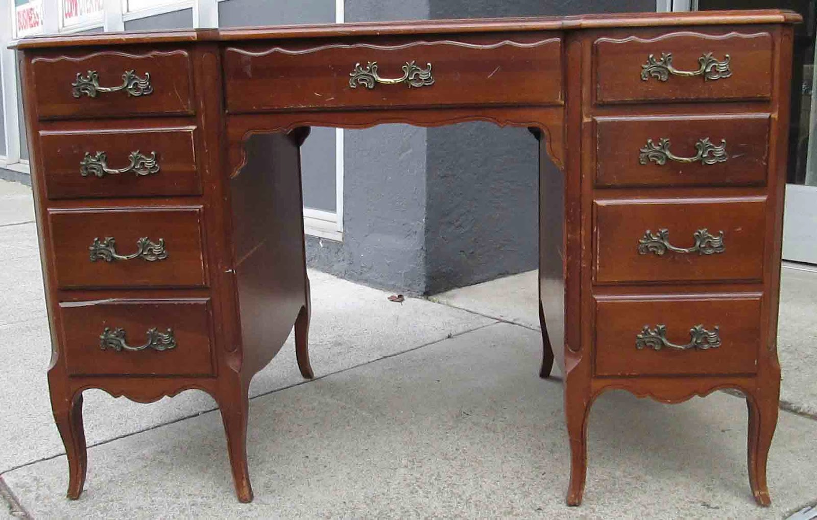 UHURU FURNITURE & COLLECTIBLES SOLD French Provincial Desk 50