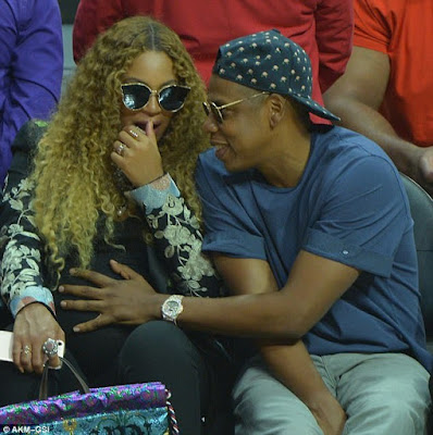 3FCB86F400000578 4461514 Expecting twins Beyonce and Jay Z attended a basketball game in a 3 1493627472648 Beyonce and Jay Z's twins' names revealed. The son is named Sir Carter..