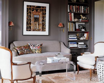 TOPAZ HORIZON: Living in gray